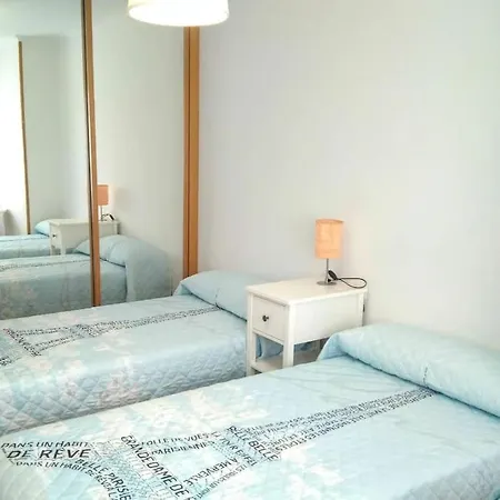 Playa Con Terraza Y Piscina アパート